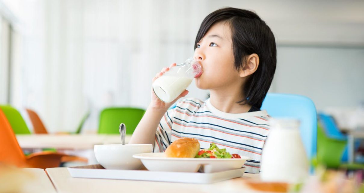 6 Manfaat Susu UHT untuk Kesehatan Anak