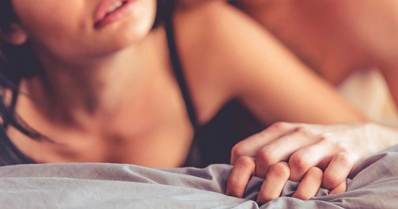 5 Posisi yang Menggabungkan Seks