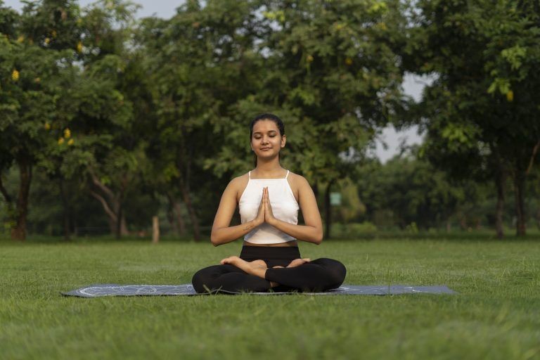 Pose Yoga untuk Menghilangkan Stres